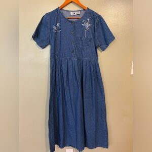 TR Denim Womens Vintage Embroidered Midi Dress Waist Tie Front Buttons M